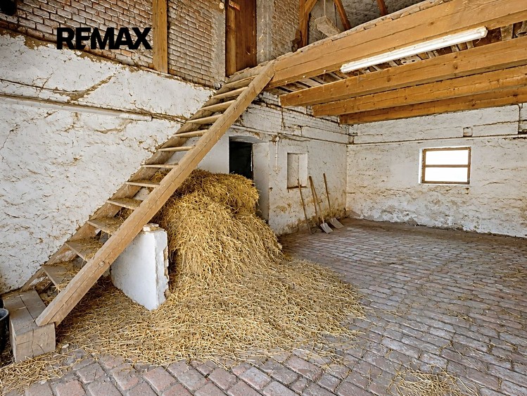 Prodej domu, 320 m² (56 z 76)