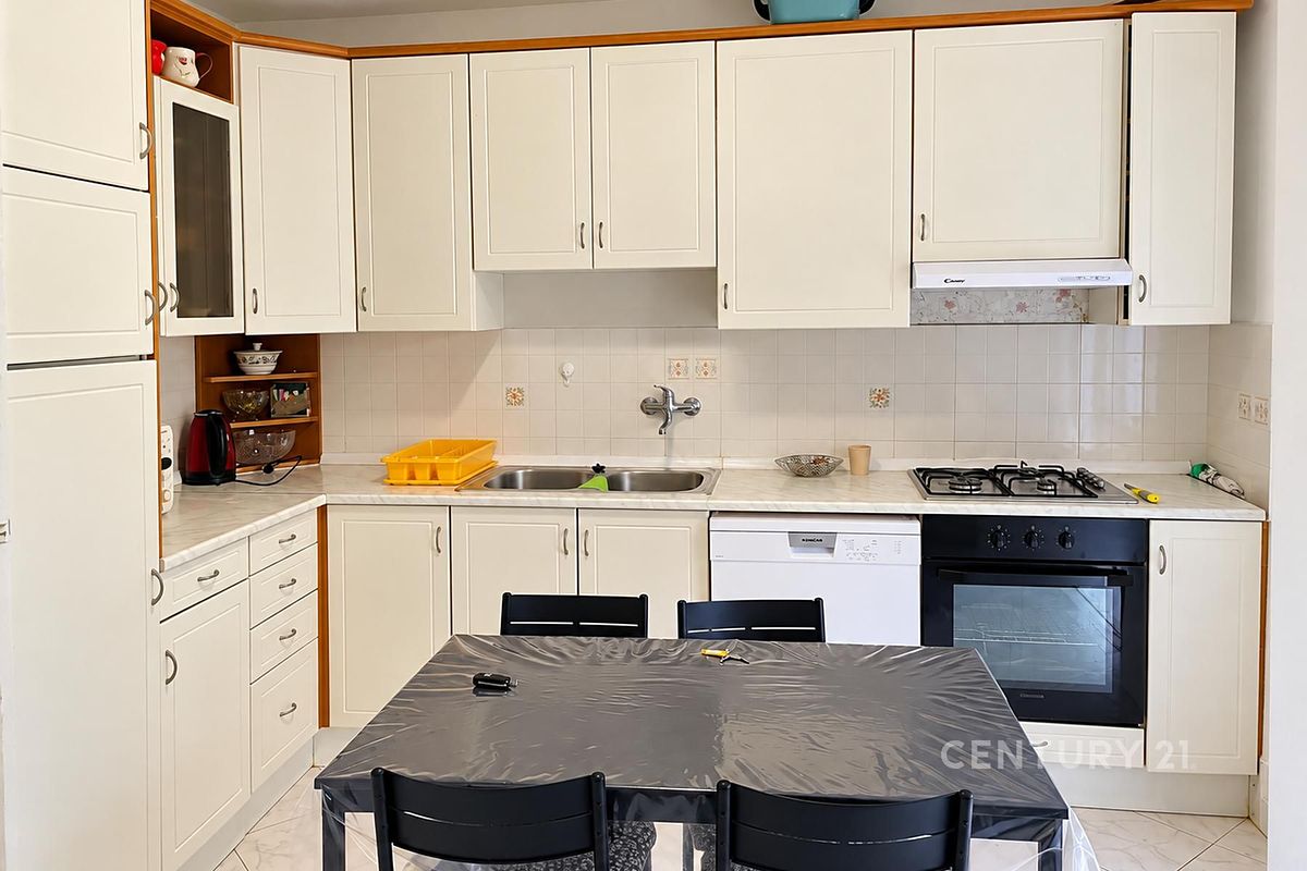 Prodej bytu 4+1 110 m², Poreč – fotka 1 z 3