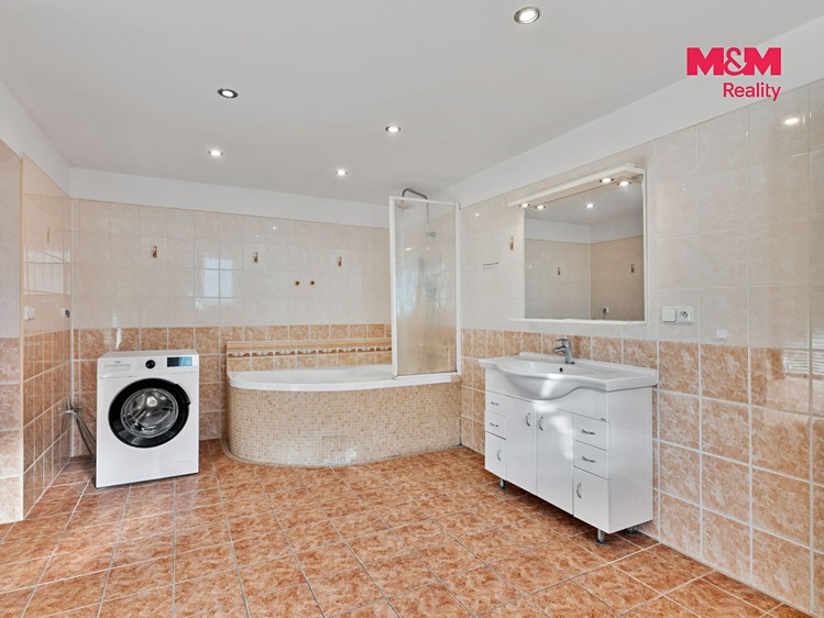 Prodej domu, 450 m² (6 z 30)