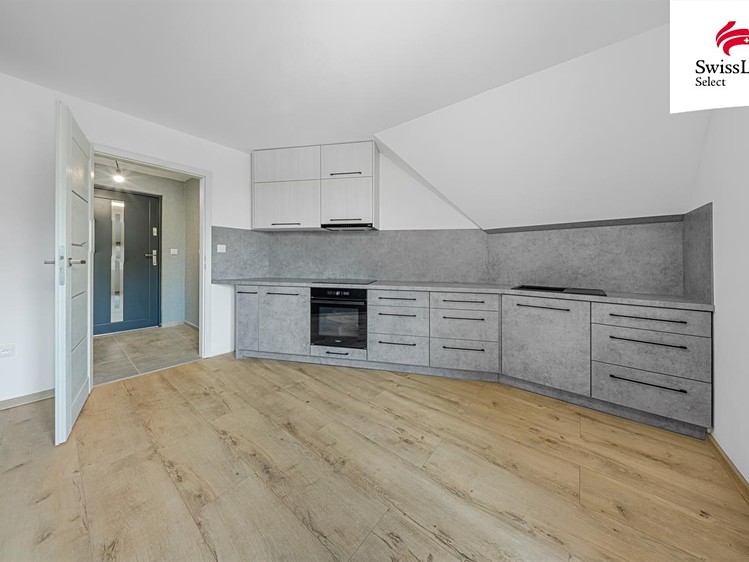 Prodej bytu 3+1, 108 m² (2 z 13)