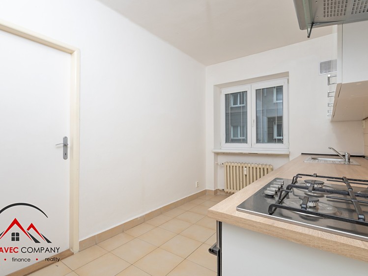 Pronájem bytu 3+1, 90 m² (2 z 14)