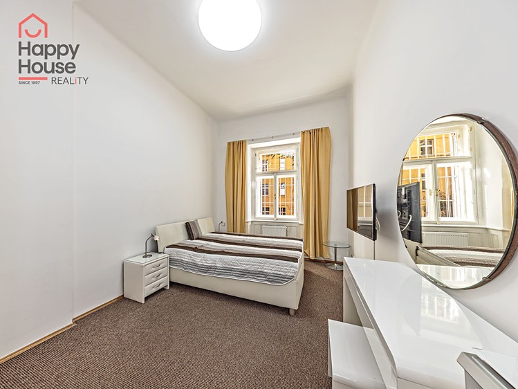 Pronájem bytu 3+1, 103 m² (10 z 28)