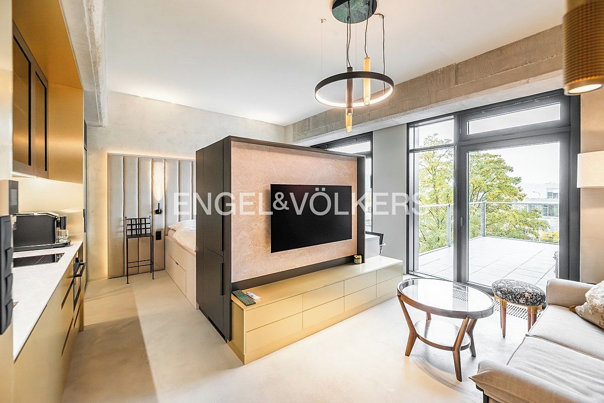 Pronájem bytu 1+kk 39 m²