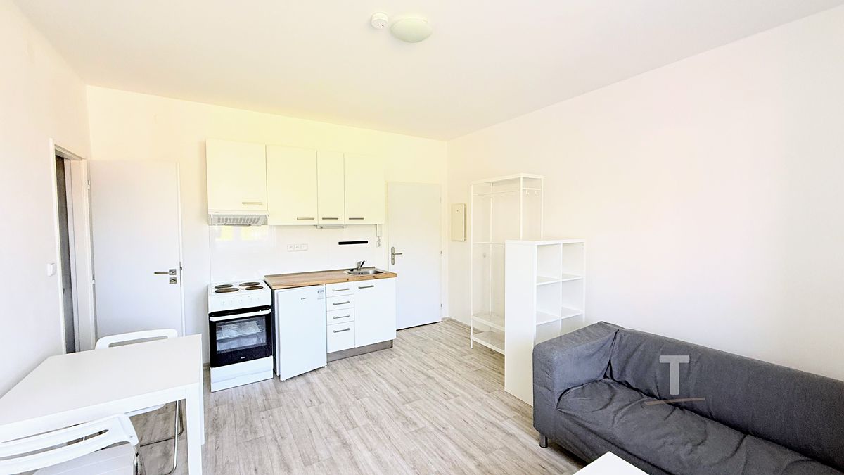 Pronájem bytu 2+kk 31 m², Boskovice – fotka 1 z 3