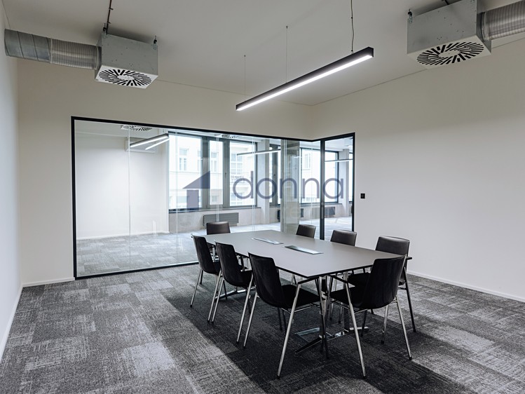 Pronájem komerčního prostoru, 652 m² (7 z 18)