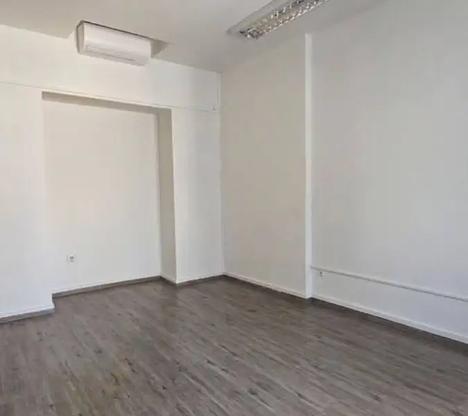 Pronájem kanceláře 20 m², Praha – náhled fotky 3