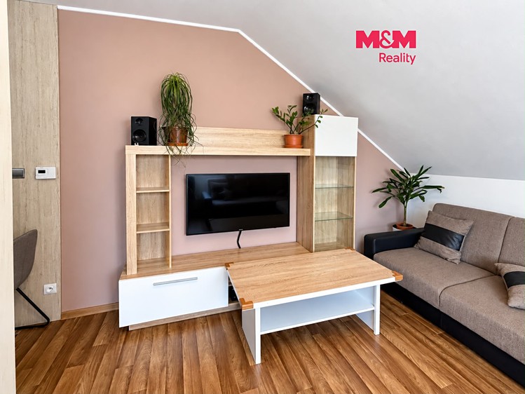 Prodej bytu 3+kk, 65 m² (1 z 18)