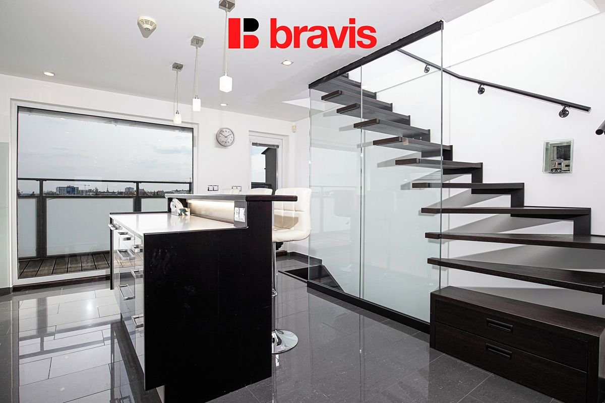 Pronájem bytu 3+kk 85 m² – fotografie 2