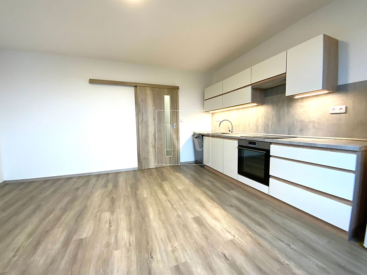 Pronájem bytu 2+kk 39 m²