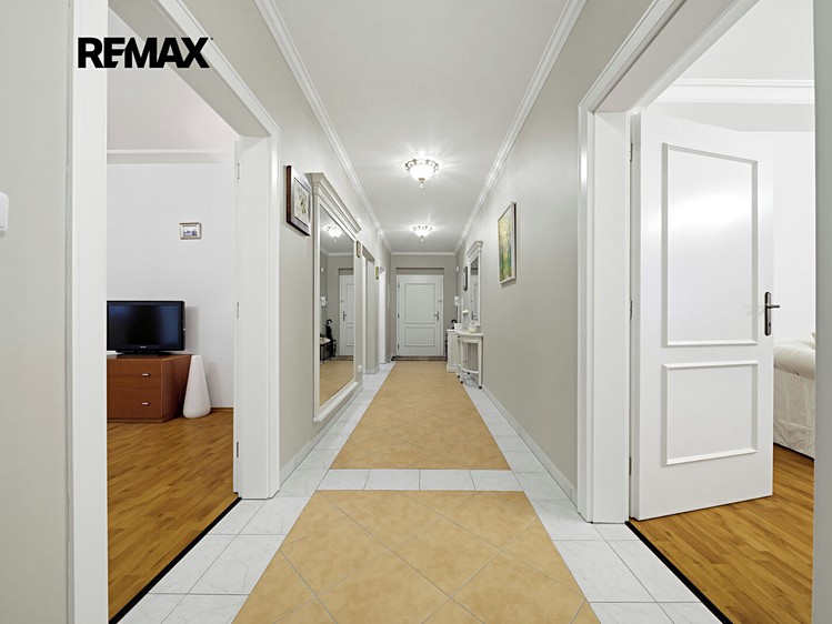 Квартира 3+1 на продаж, 141 м² (33 з 48)