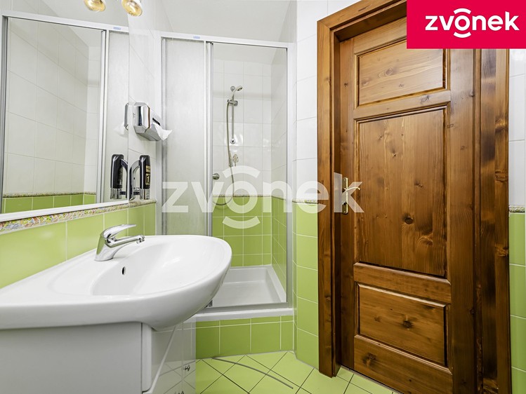 Будинок на продаж, 1 086 м² (24 з 44)