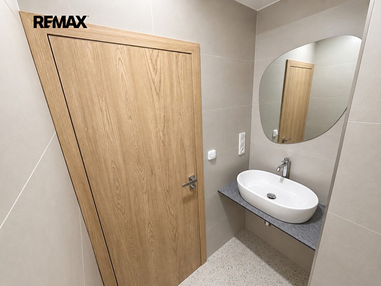 Gewerbefläche zum Kauf, 81 m² (28 von 30)