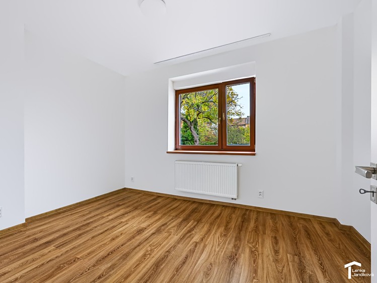 Pronájem bytu 2+kk, 48 m² (6 z 13)