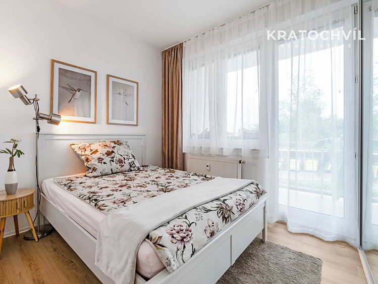 Pronájem bytu 2+kk, 41 m² (12 z 40)