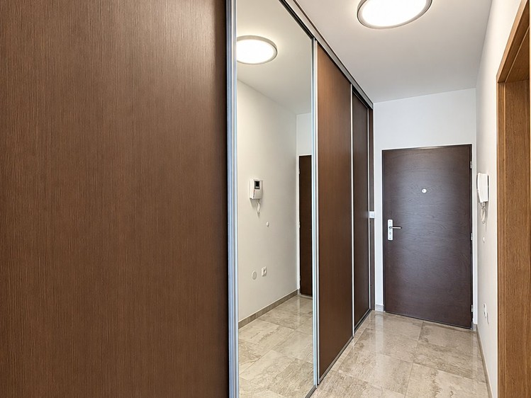 Prodej bytu 1+kk, 43 m² (13 z 19)