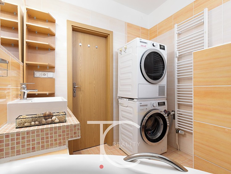 Квартира 4+kk на продаж, 72 м² (18 з 25)