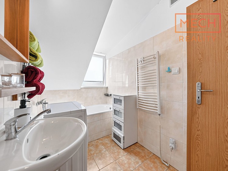 Prodej bytu 2+kk, 71 m² (7 z 23)