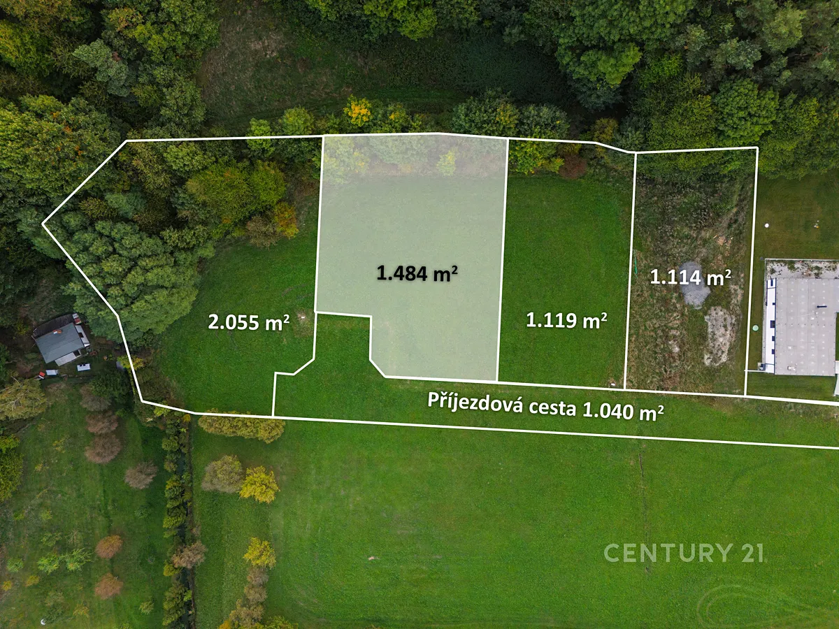 Prodej stavebního pozemku 1744 m²