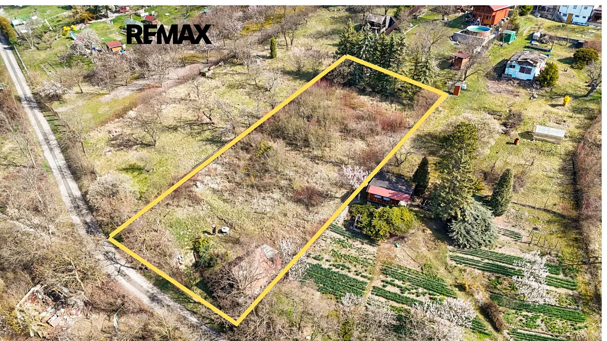 Prodej zahrady 1122 m²