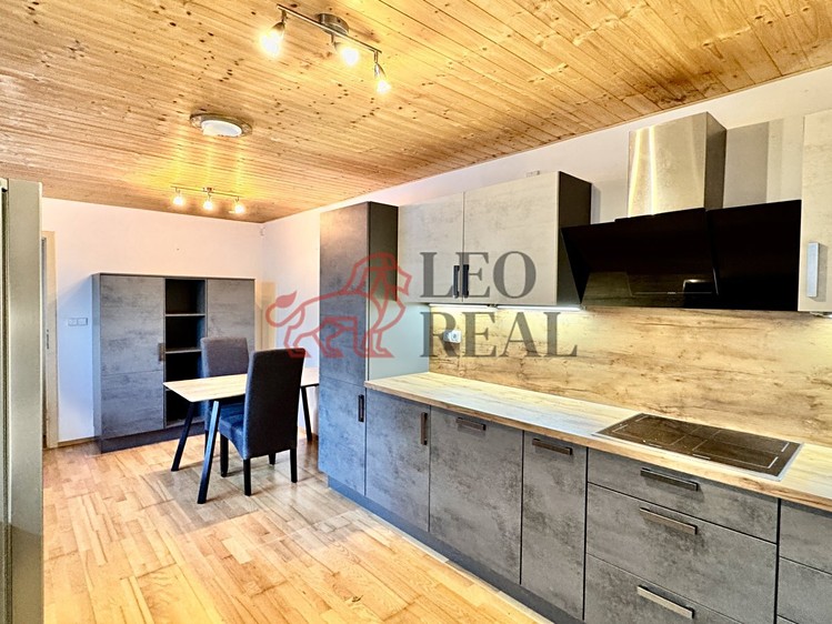 Prodej domu, 250 m² (15 z 31)