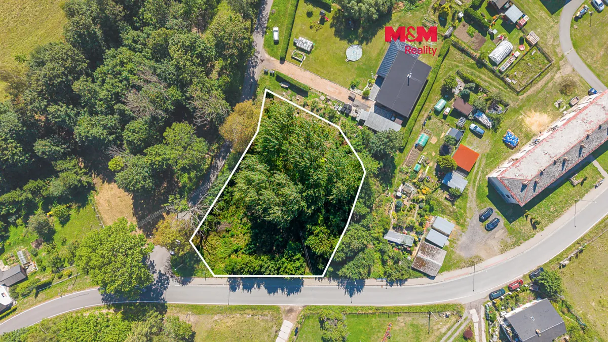 Prodej stavebního pozemku 2103 m²