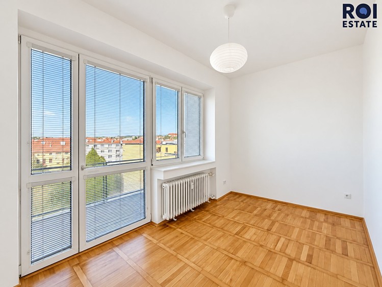 Pronájem bytu 3+kk, 58 m² (3 z 12)