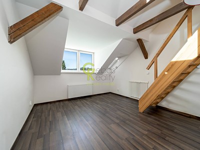 Prodej bytu 2+kk, 60 m² (2 z 16)