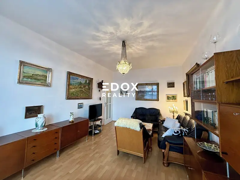 Pronájem bytu 2+1 52 m², Praha – náhled fotky 2