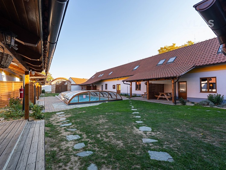 Prodej domu, 1 805 m² (29 z 37)