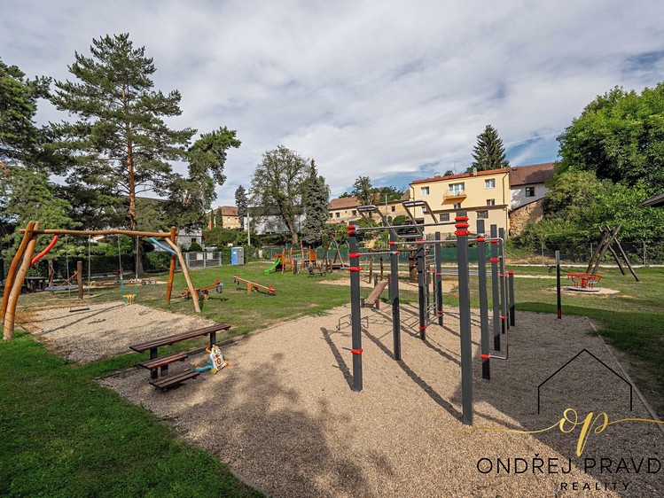 Prodej pozemku, 1 601 m² (22 z 23)