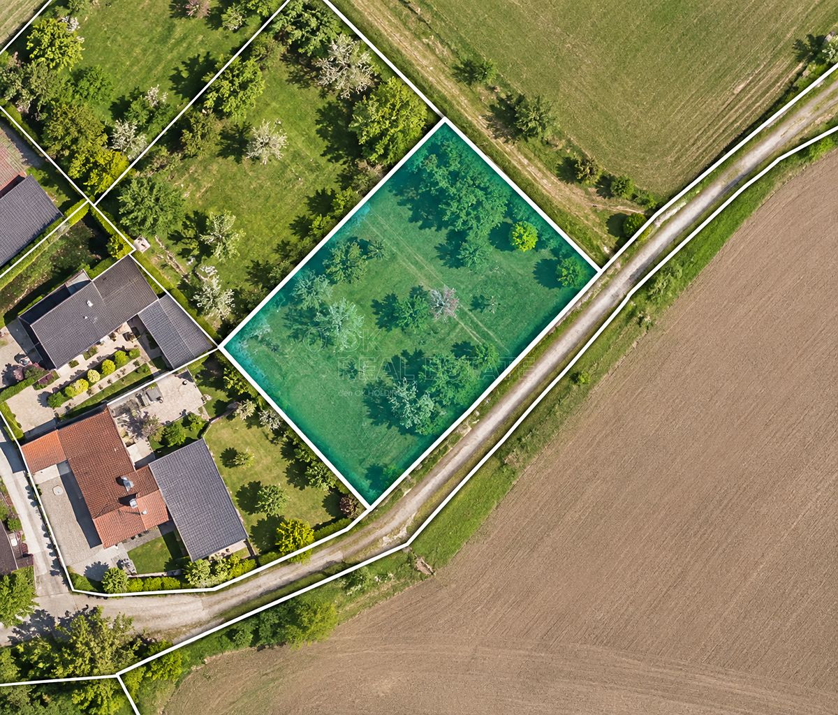 Prodej zahrady 823 m², Medlov – fotka 1 z 3