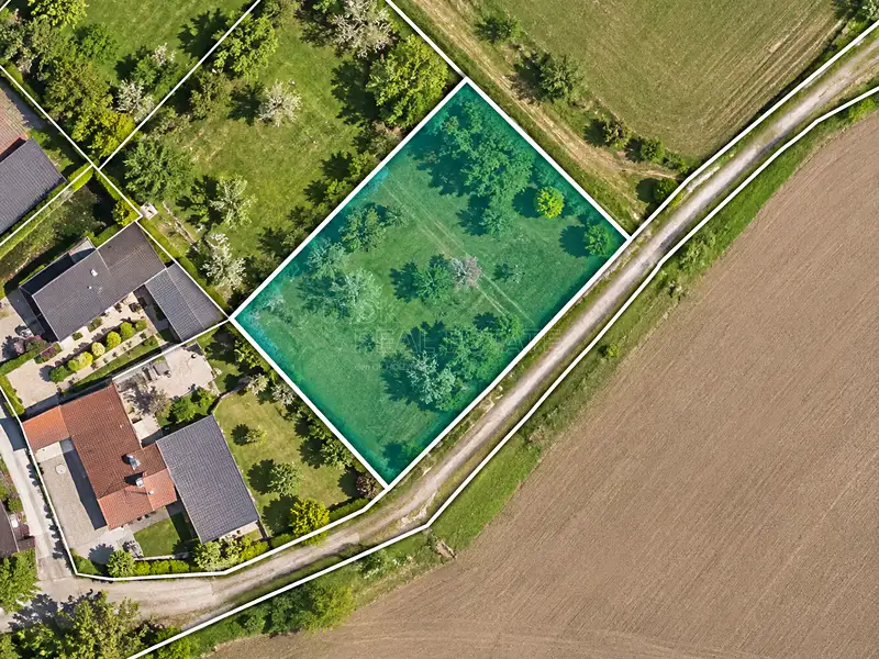 Prodej zahrady 823 m², Medlov – náhled fotky 1