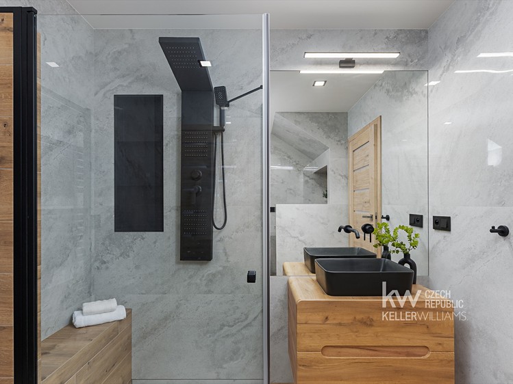 Prodej domu, 117 m² (24 z 37)