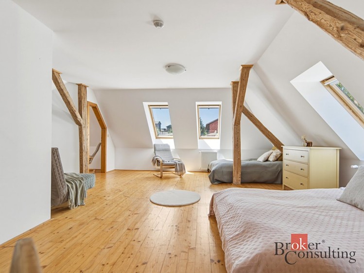 Prodej domu, 176 m² (18 z 32)