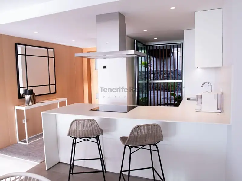 Prodej bytu 1+kk 135 m², Adeje – náhled fotky 3