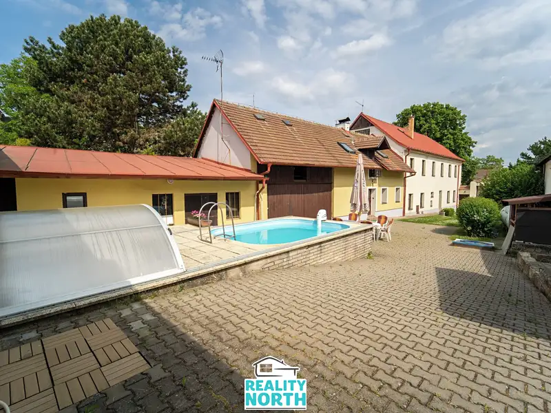 Prodej rodinného domu 386 m², pozemek 2232 m², Kanina – náhled fotky 2