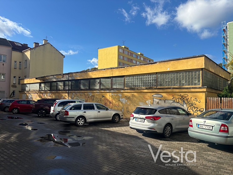 Комерційне приміщення на продаж, 225 м² (1 з 11)
