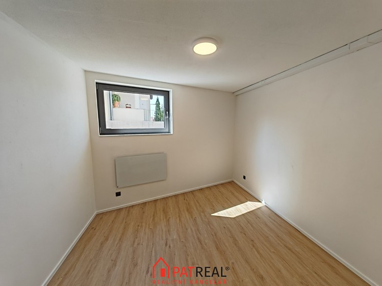 Pronájem bytu 2+1, 44 m² (5 z 15)