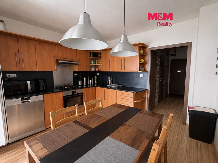 Prodej bytu 3+1, 69 m² (1 z 13)