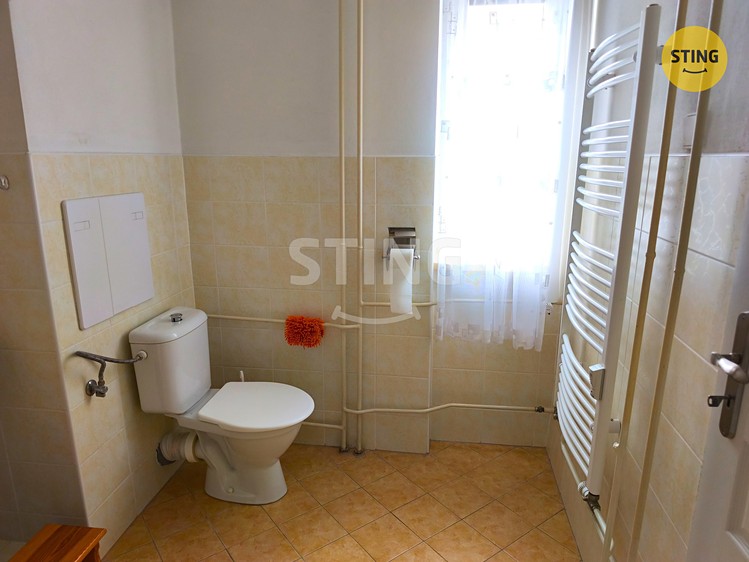 Pronájem bytu 3+kk, 55 m² (5 z 8)