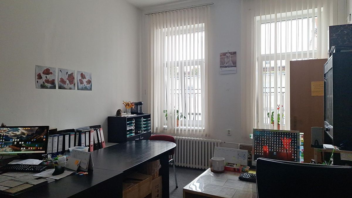 Pronájem kanceláře 18 m², Pardubice – fotka 1 z 3