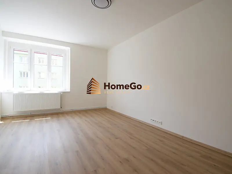 Pronájem bytu 1+kk 30 m², Praha – náhled fotky 3