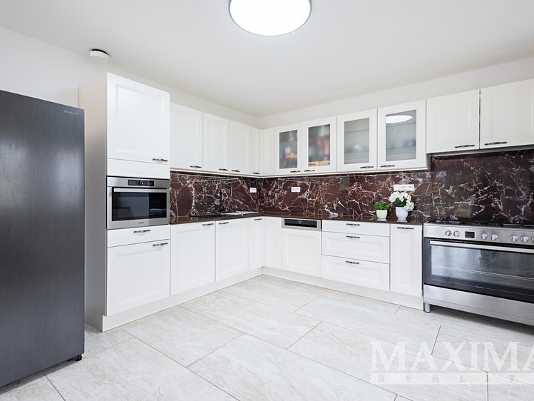 Будинок на продаж, 220 м² (30 з 30)