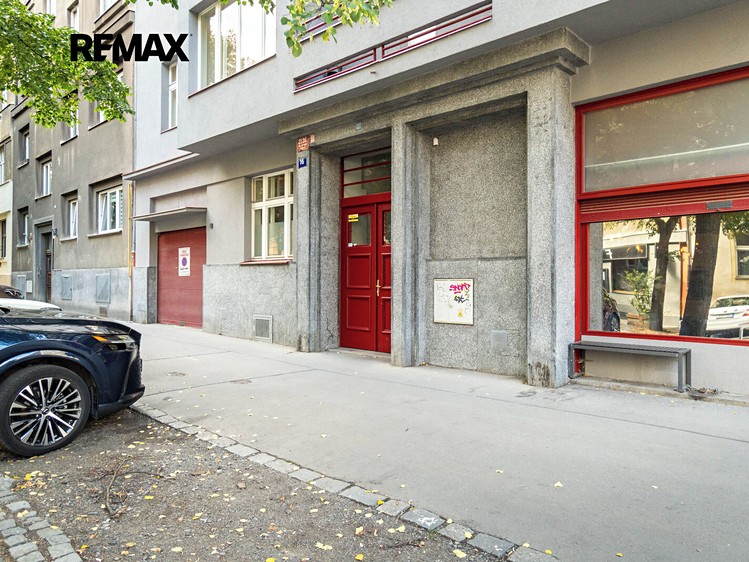 Pronájem bytu 1+kk, 25 m² (15 z 20)