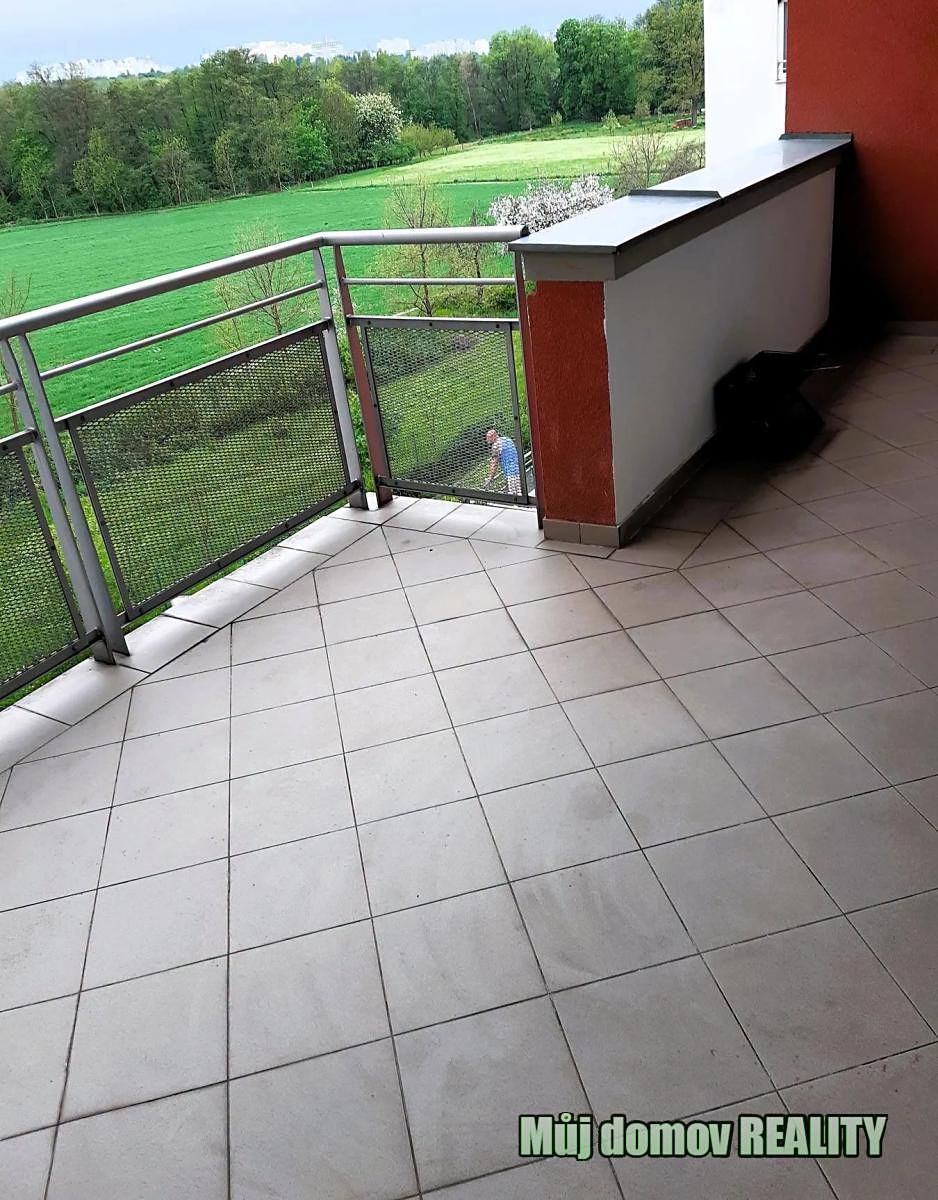 Pronájem bytu 2+kk 56 m² – fotografie 4