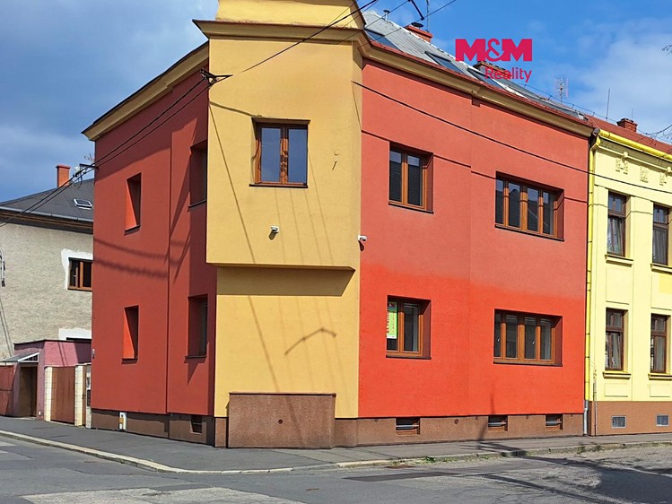 Комерційне приміщення на продаж, 310 м² (1 з 16)
