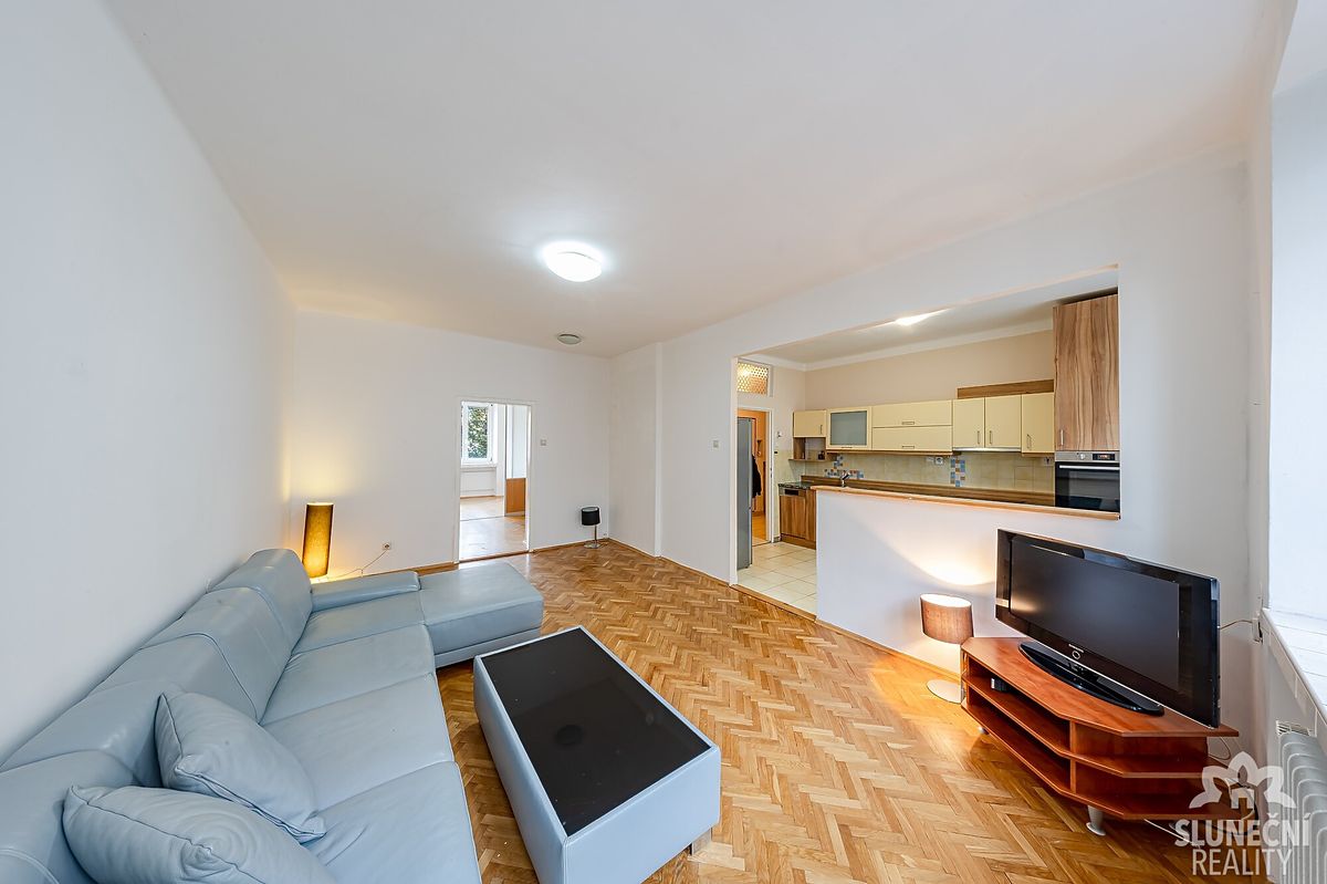 Pronájem bytu 2+kk 64 m² – fotografie 4