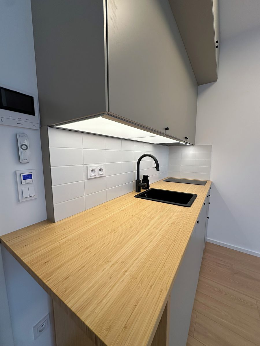 Pronájem bytu 1+kk 30 m² – fotografie 4
