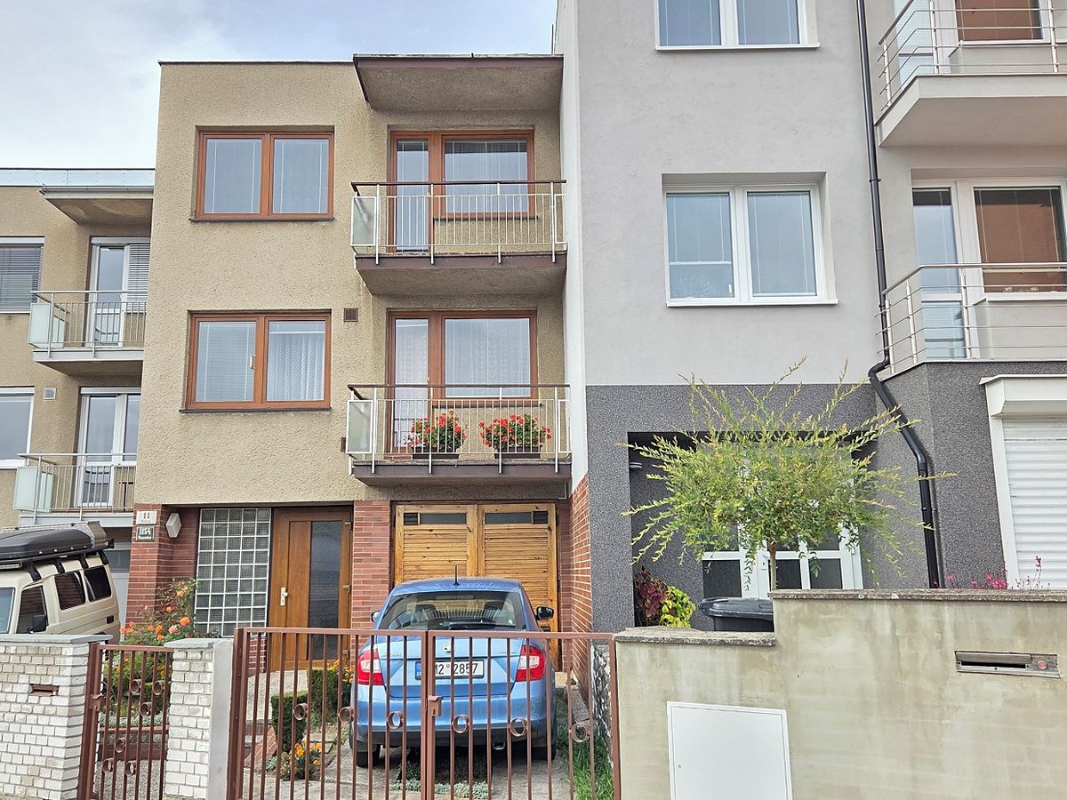 Prodej rodinného domu 160 m², pozemek 208 m², Brno – fotka 1 z 3