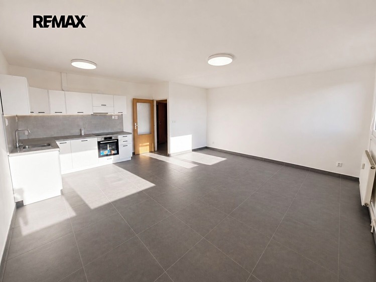 Квартира 2+kk в оренду, 61 м² (3 з 13)